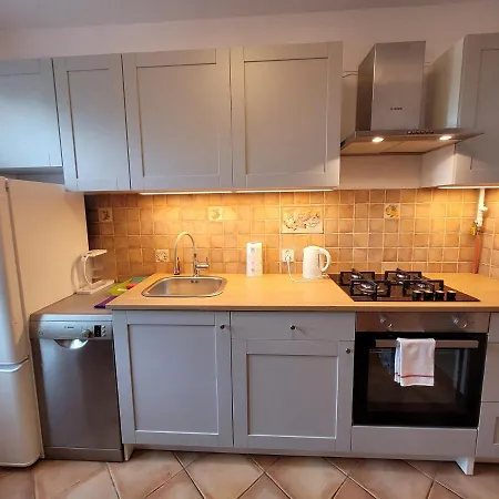 Apartment Lelum Polelum